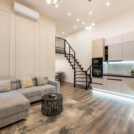 D52 Luxury Suite Budapest Exterior photo